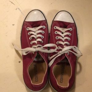 Size 9 Burgundy Converse- Lightly Warn